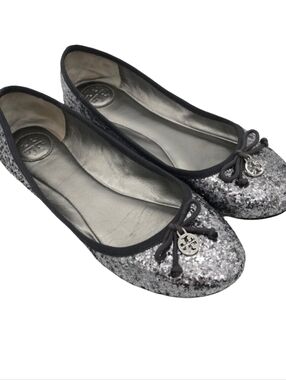 Tory Burch Chelsea Ballet Flat Silver Glitter Size 9 NWOT